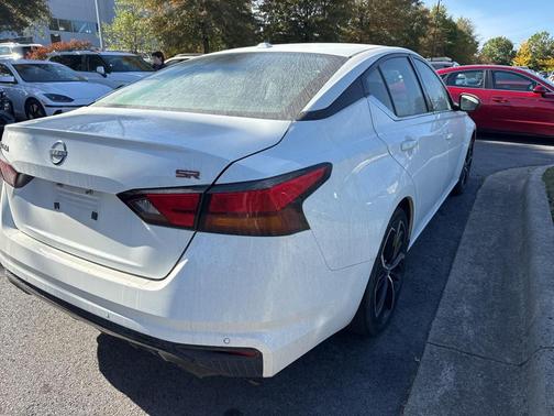 2024 Nissan Altima SR FWD
