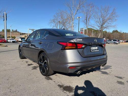 2024 Nissan Altima SR FWD