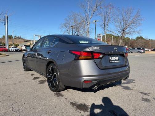 2024 Nissan Altima SR FWD