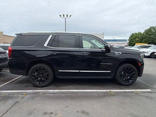 Onyx Black 2023 GMC Yukon SLT