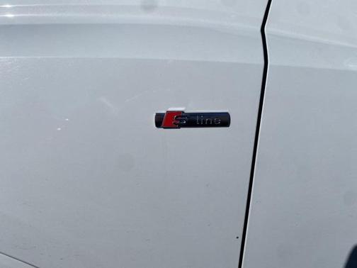 2023 Audi Q3 Premium 45 TFSI S line quattro Tiptronic