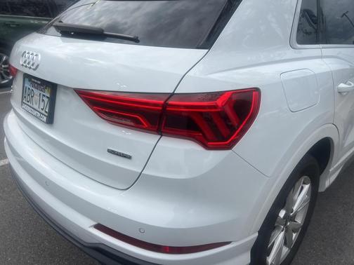 2023 Audi Q3 Premium 45 TFSI S line quattro Tiptronic