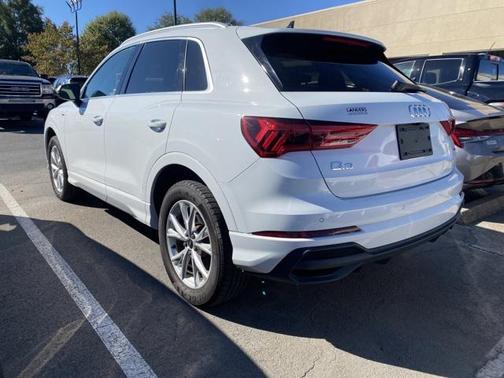 2023 Audi Q3 Premium 45 TFSI S line quattro Tiptronic