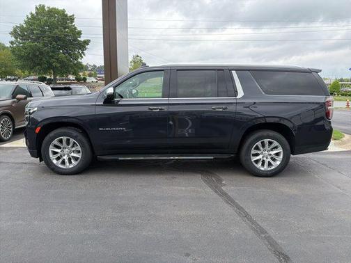 Ash 2023 Chevrolet Suburban Premier