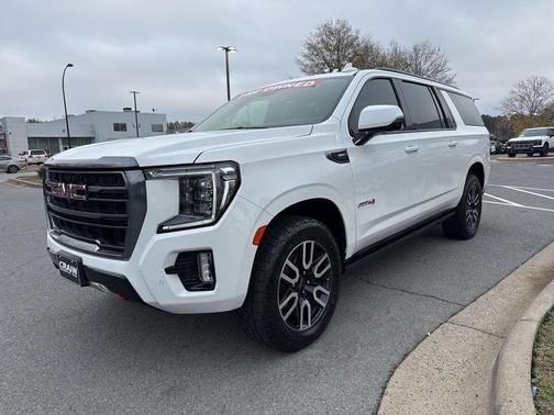 2023 GMC Yukon XL 4WD AT4