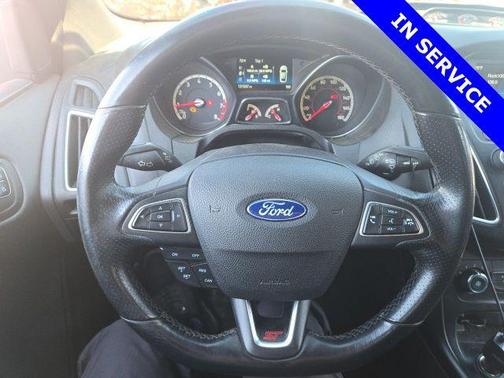 Race Red 2015 Ford Focus ST