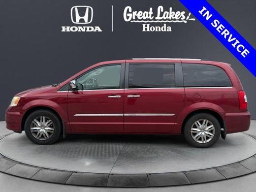 Deep Cherry Red Crystal Pearlcoat 2014 Chrysler Town & Country Limited