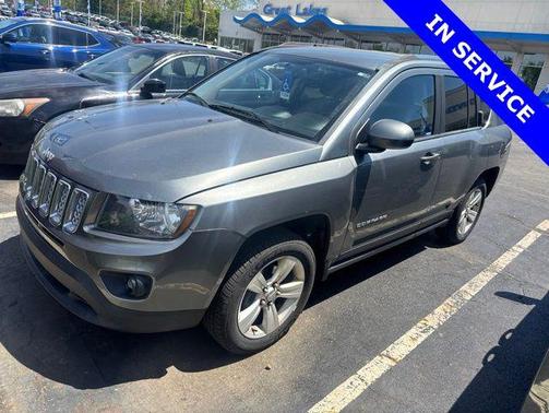 Mineral Gray Metallic Clearcoat 2014 Jeep Compass Latitude