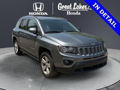 Mineral Gray Metallic Clearcoat 2014 Jeep Compass Latitude