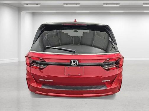Radiant Red Metallic II 2026 Honda Odyssey Touring