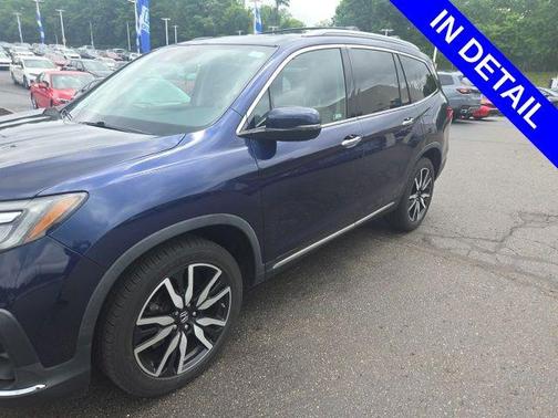 Blue 2021 Honda Pilot Touring 8-Passenger