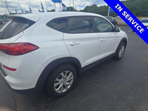 Cream White 2020 Hyundai TUCSON SE