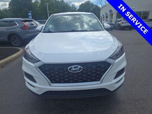 Cream White 2020 Hyundai TUCSON SE