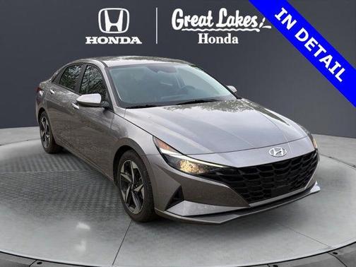 Fluid Metal 2023 Hyundai ELANTRA SEL