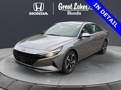 Fluid Metal 2023 Hyundai ELANTRA SEL