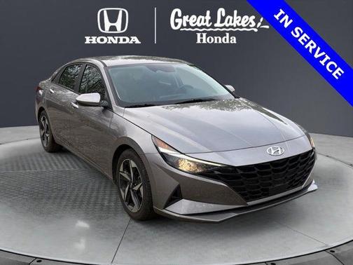 Fluid Metal 2023 Hyundai ELANTRA SEL