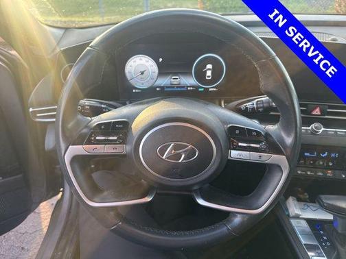 Fluid Metal 2023 Hyundai ELANTRA SEL