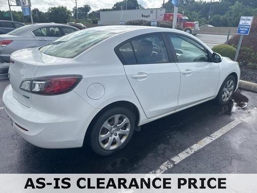 2013 Mazda Mazda3 i Sport