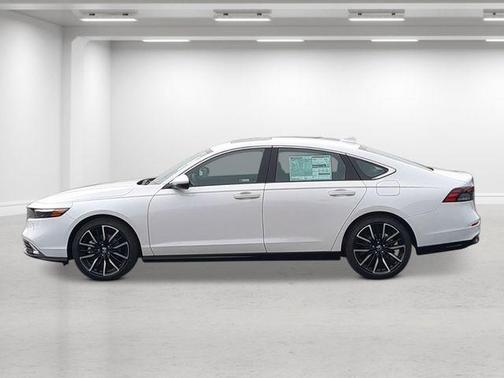 Platinum White Pearl 2026 Honda Accord Hybrid Touring