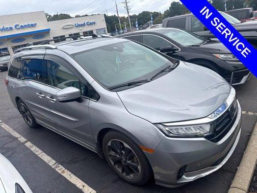 Lunar Silver Metallic 2022 Honda Odyssey Elite