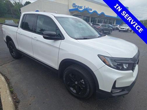 Platinum White Pearl 2023 Honda Ridgeline Black