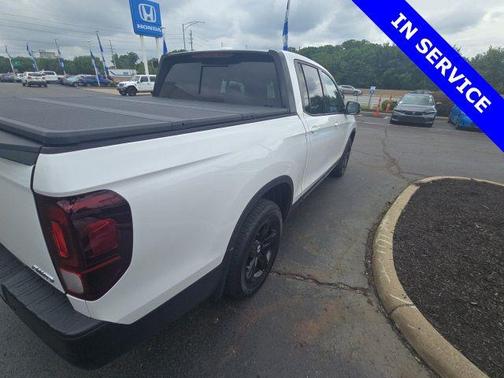 Platinum White Pearl 2023 Honda Ridgeline Black