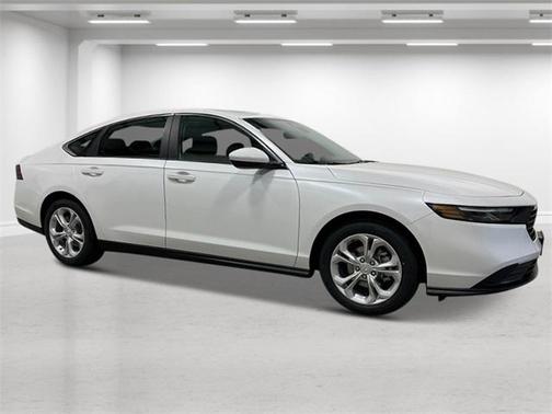 2025 Honda Accord LX 1.5T