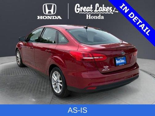 Ruby Red Metallic 2017 Ford Focus SE