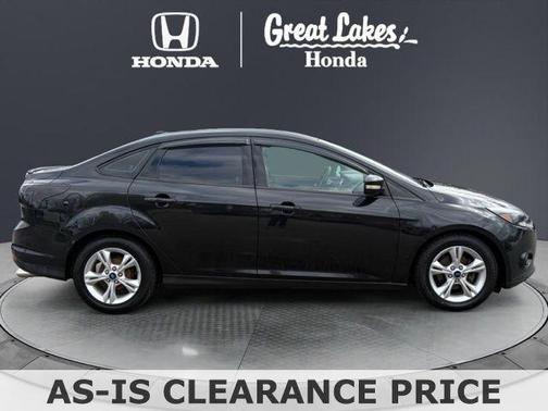 Tuxedo Black Metallic 2014 Ford Focus SE