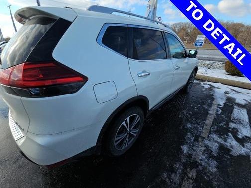 2017 Nissan Rogue SL