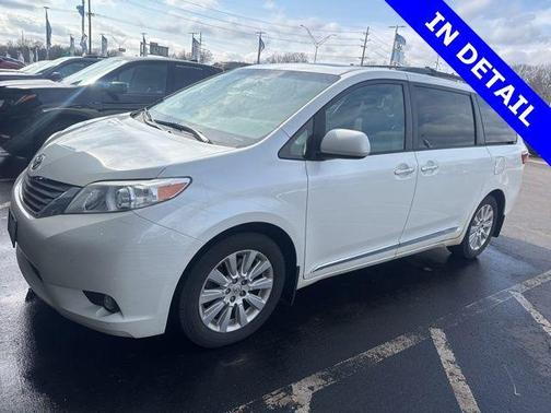 2015 Toyota Sienna XLE