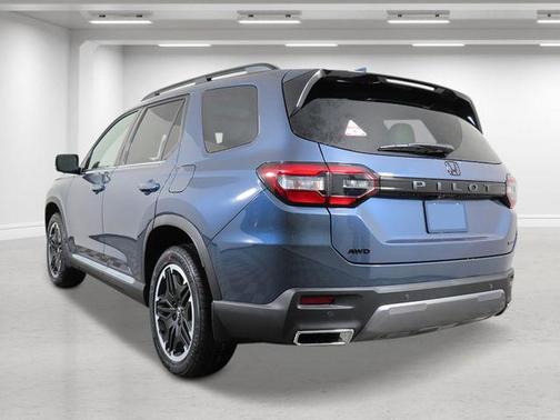 2026 Honda Pilot Touring 8-Passenger