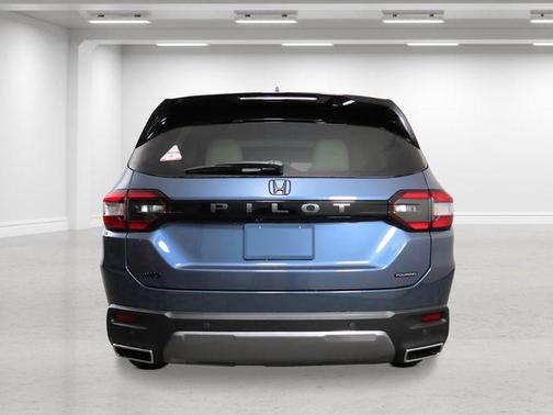 2026 Honda Pilot Touring 8-Passenger