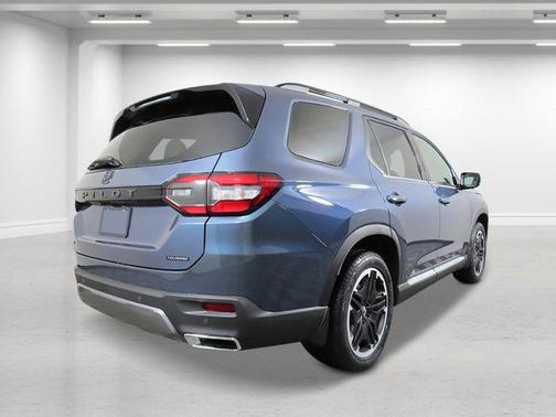 2026 Honda Pilot Touring 8-Passenger