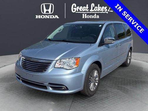 Crystal Blue Pearlcoat 2016 Chrysler Town & Country Touring-L