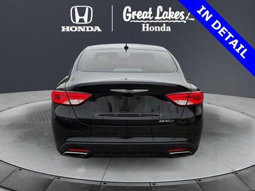 Phantom Black Tri-Coat Pearl 2016 Chrysler 200 S