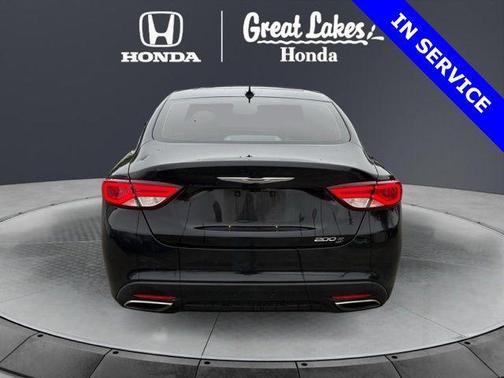 Phantom Black Tri-Coat Pearl 2016 Chrysler 200 S