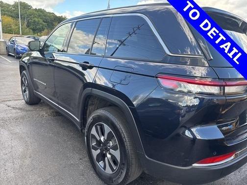 2023 Jeep Grand Cherokee 4xe Base