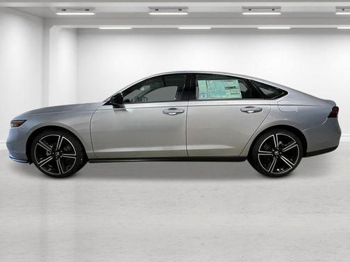 Solar Silver Metallic 2026 Honda Accord SE