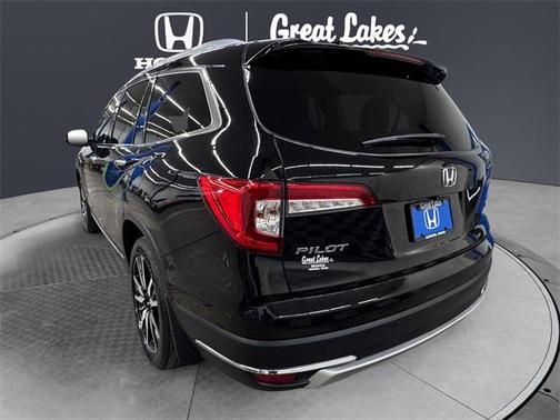 2019 Honda Pilot Touring 8-Passenger