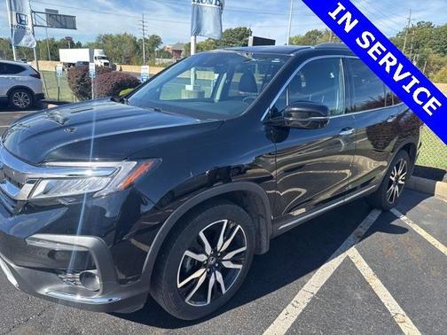 2019 Honda Pilot Touring 8-Passenger