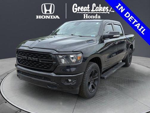 Diamond Black Crystal Pearlcoat 2022 RAM 1500 Big Horn/Lone Star