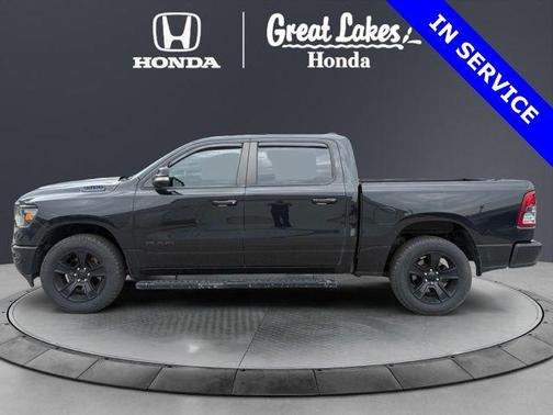 Diamond Black Crystal Pearlcoat 2022 RAM 1500 Big Horn/Lone Star