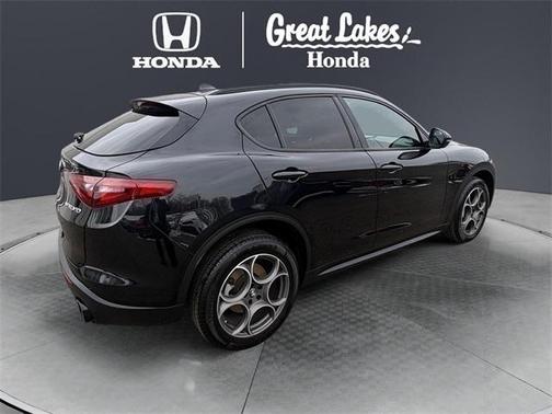 2022 Alfa Romeo Stelvio Sprint