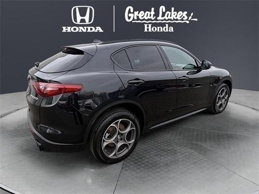 2022 Alfa Romeo Stelvio Sprint