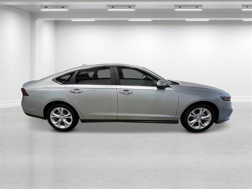 2025 Honda Accord LX 1.5T