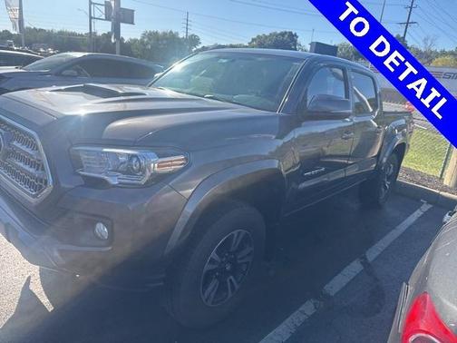 2017 Toyota Tacoma TRD Sport