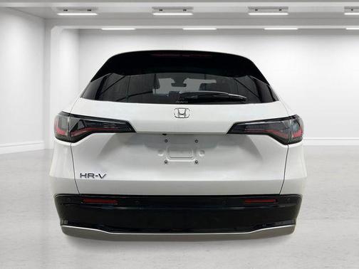 Platinum White Pearl 2026 Honda HR-V EX-L