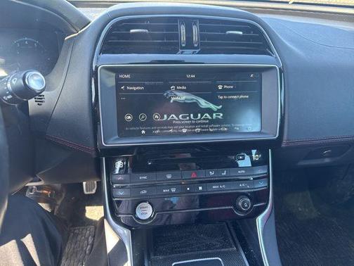 2018 Jaguar XE 35t R-Sport