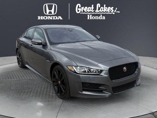 2018 Jaguar XE 35t R-Sport